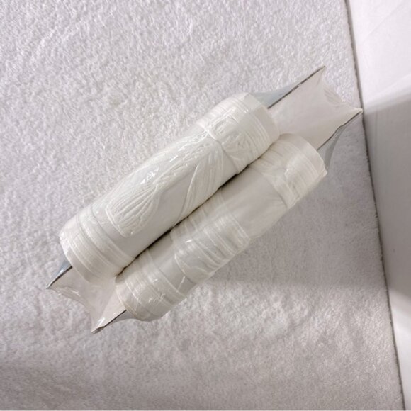 Vintage Inspirations White Textured Embossed Paintable Wallpaper Border Trim - Picture 8 of 11